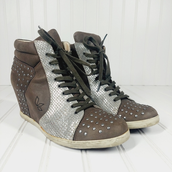 KOOLABURRA UGG Tan Leather Studded Wedge Sneakers Booties E511 - Picture 6 of 14